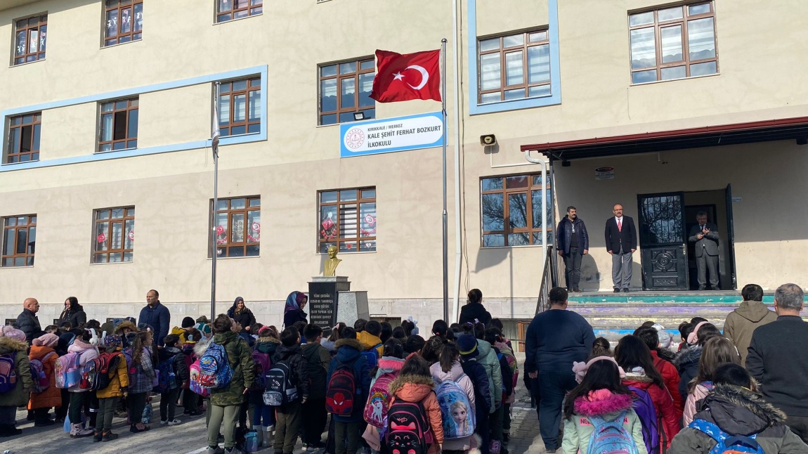 Şehit Olan Vatan Evlatlarına Saygı Duruşu 